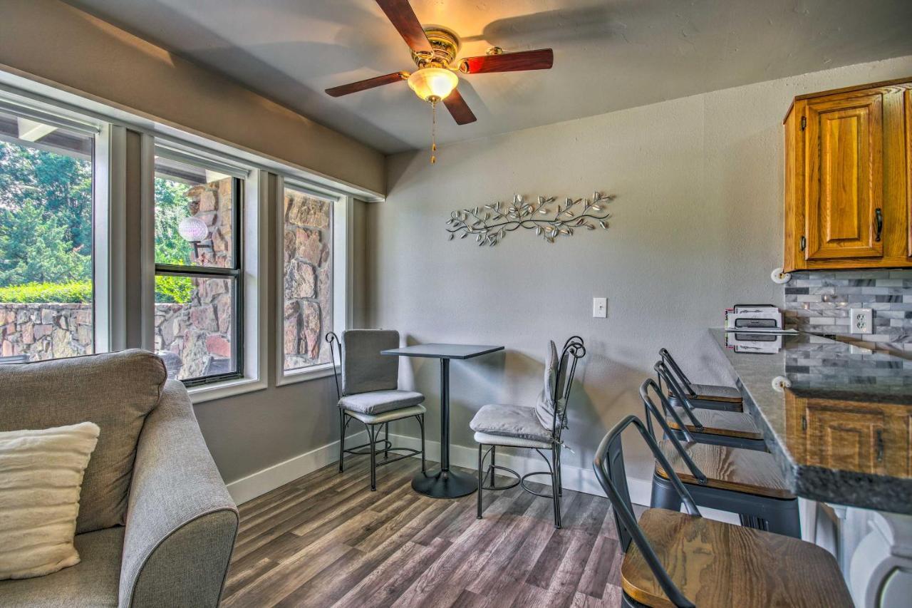 Charming Afton Condo With Community Pool! Exterior photo